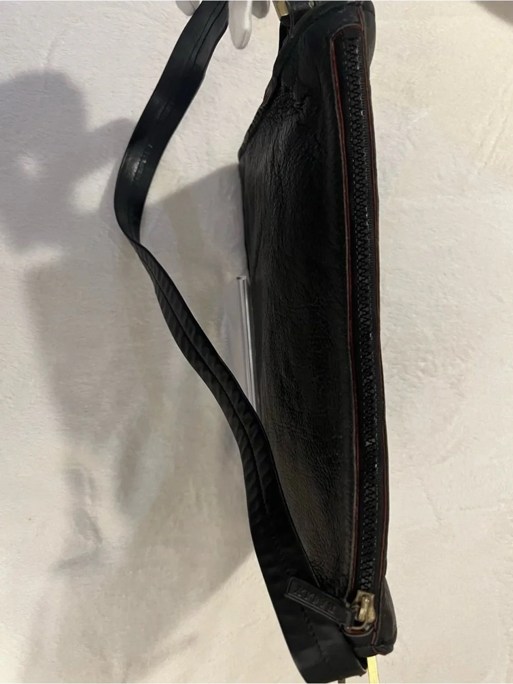 💚 Bally Switzerland Leather Black Shoulder Bag With Inside Pouch💚